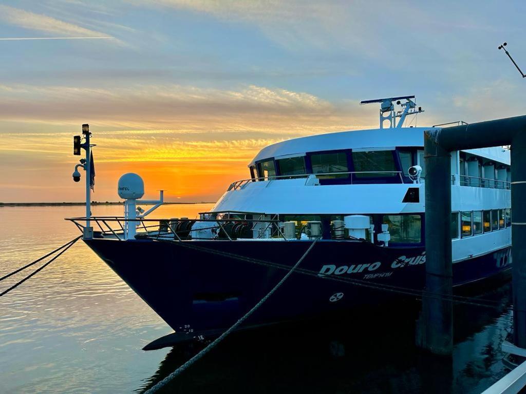 Douro Cruiser Vila Nova de Gaia Extérieur photo